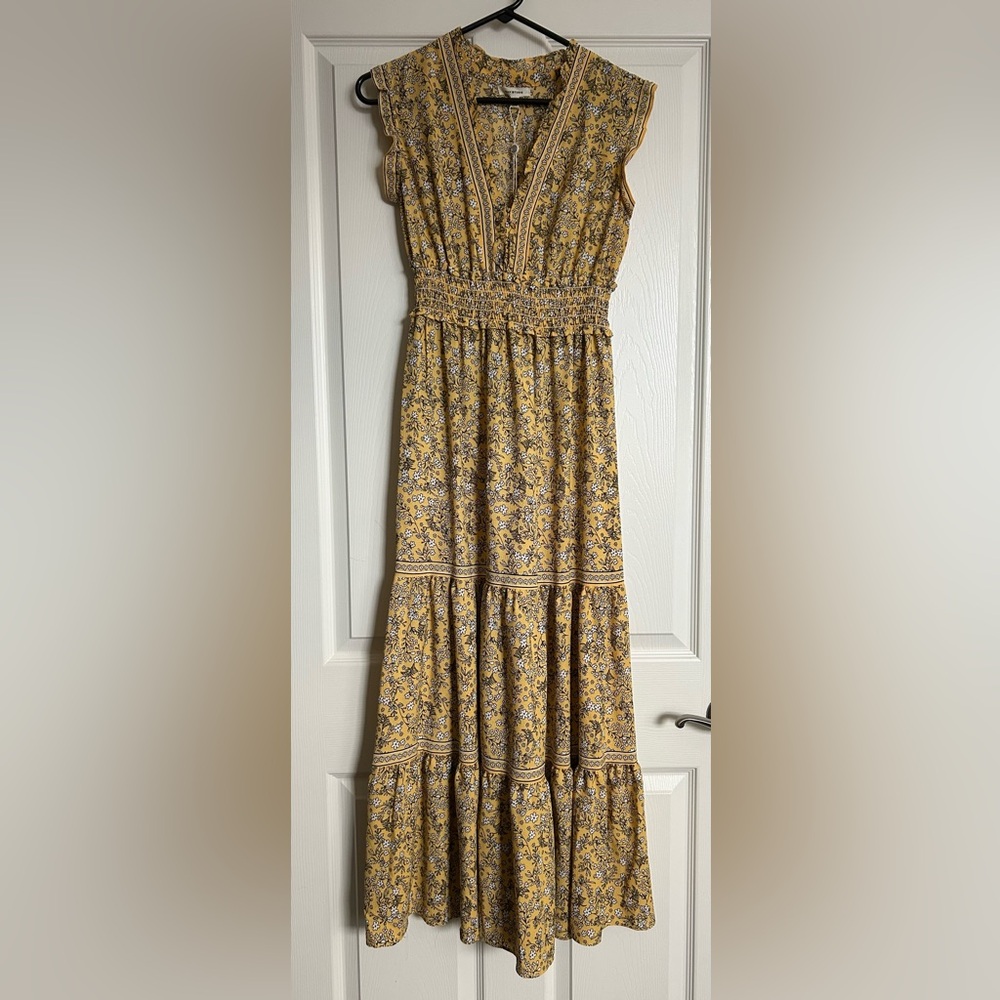 Max Studio Floral Sleeveless Tiered Maxi Dress Size Small Yellow/White/Black